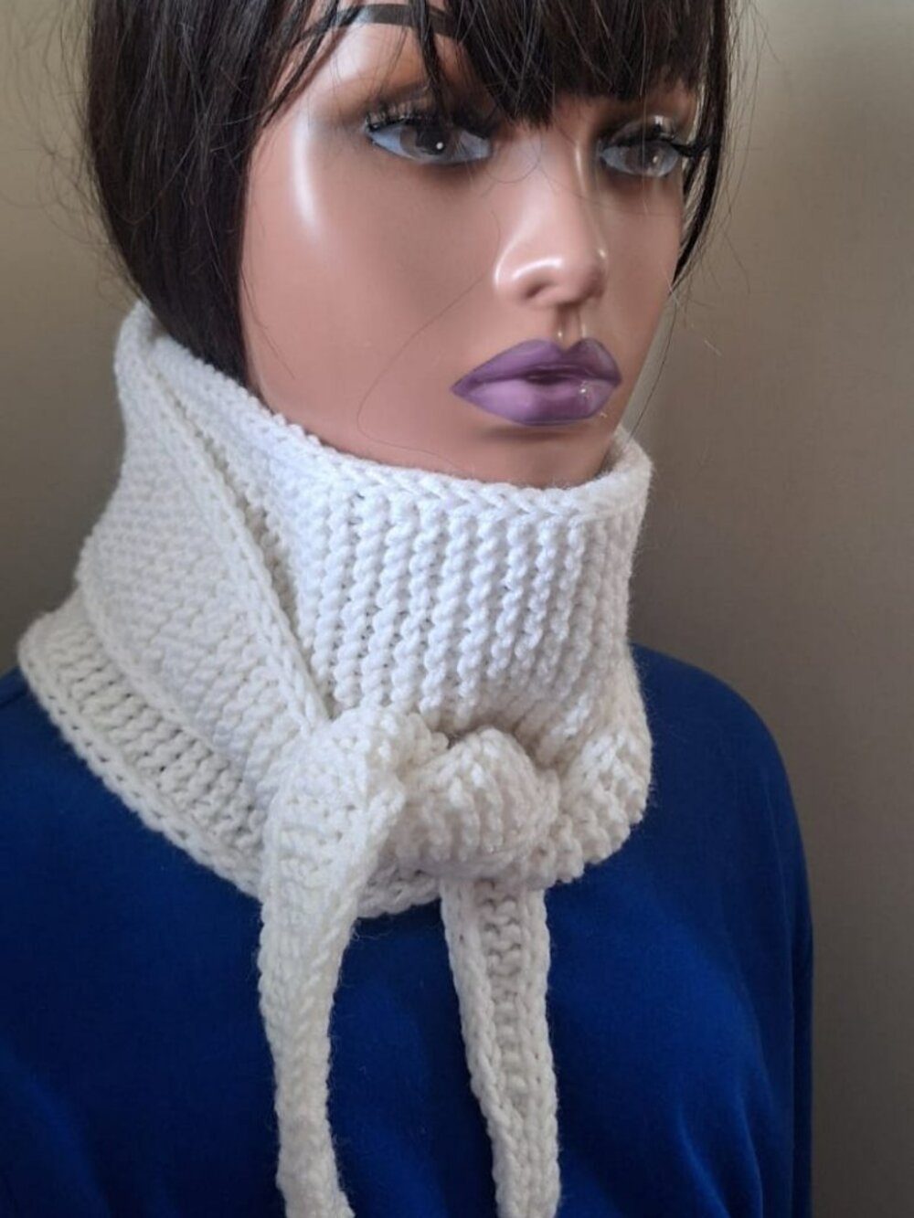 Hand Knit White Wool Blend Narrow Scarf Tie Neck Wrap Made in Canada
